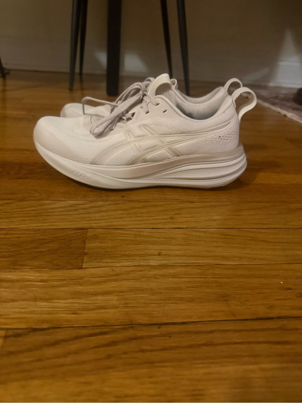 Asics Pulse 17 White Sneaker Women’s 9.5
